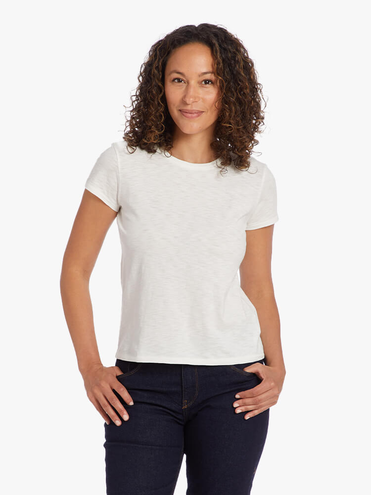 Women wearing Hueso Classic Crew Slub Tee