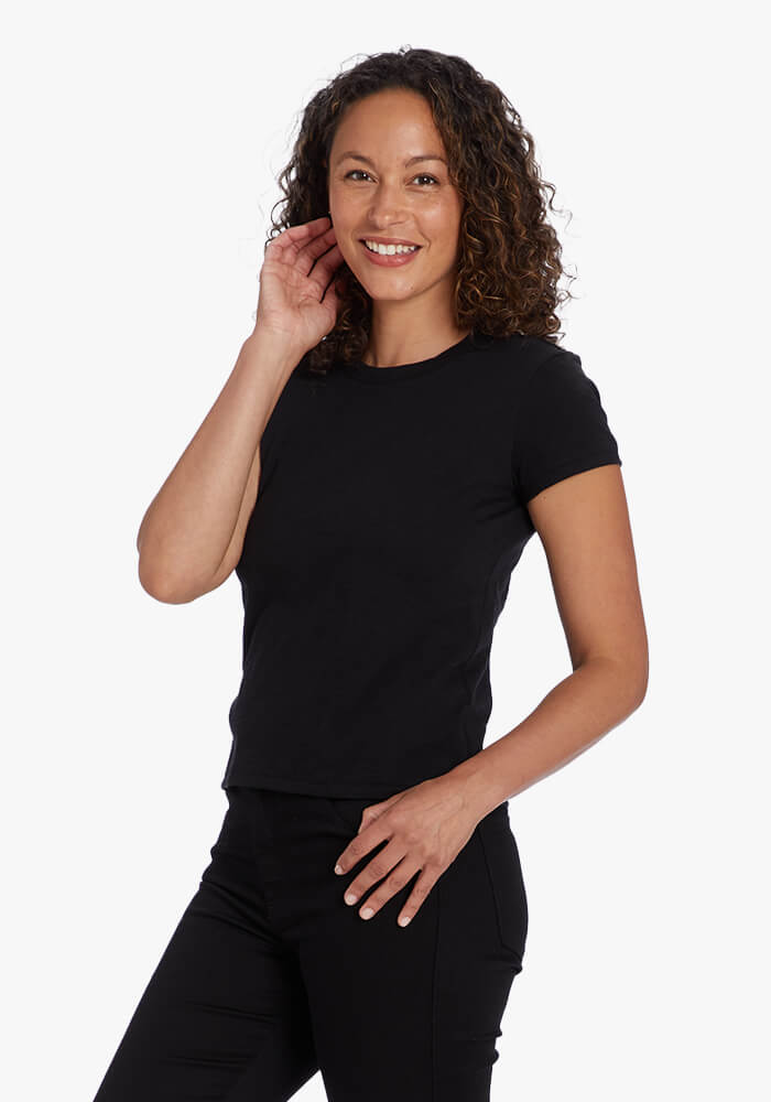 Women wearing Negro Classic Crew Slub Tee