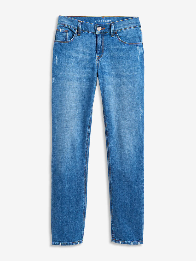 Women wearing Light Blue High Rise Mom Charlton Jeans