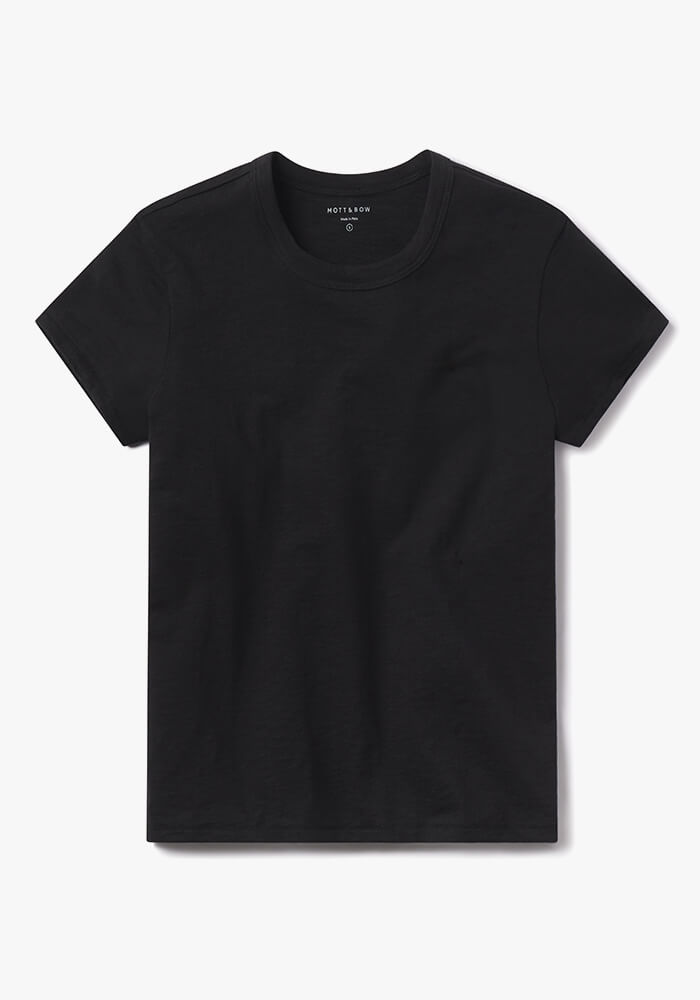Women wearing Negro Classic Crew Slub Tee