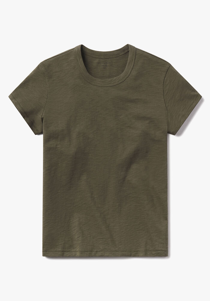 Women wearing Verde militar Classic Crew Slub Tee