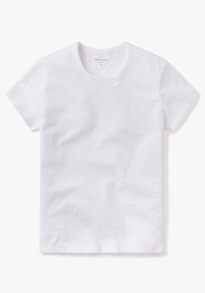 Women wearing Blanco Classic Crew Slub Tee