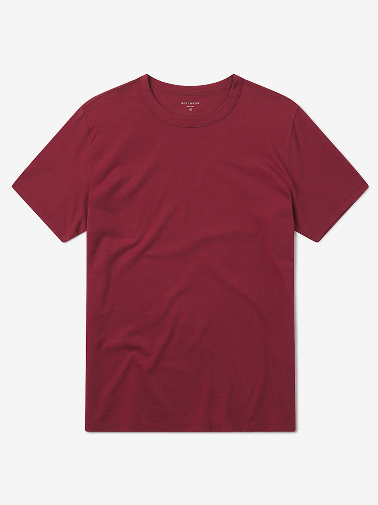 Men wearing Rojo ladrillo Classic Crew Driggs Tee