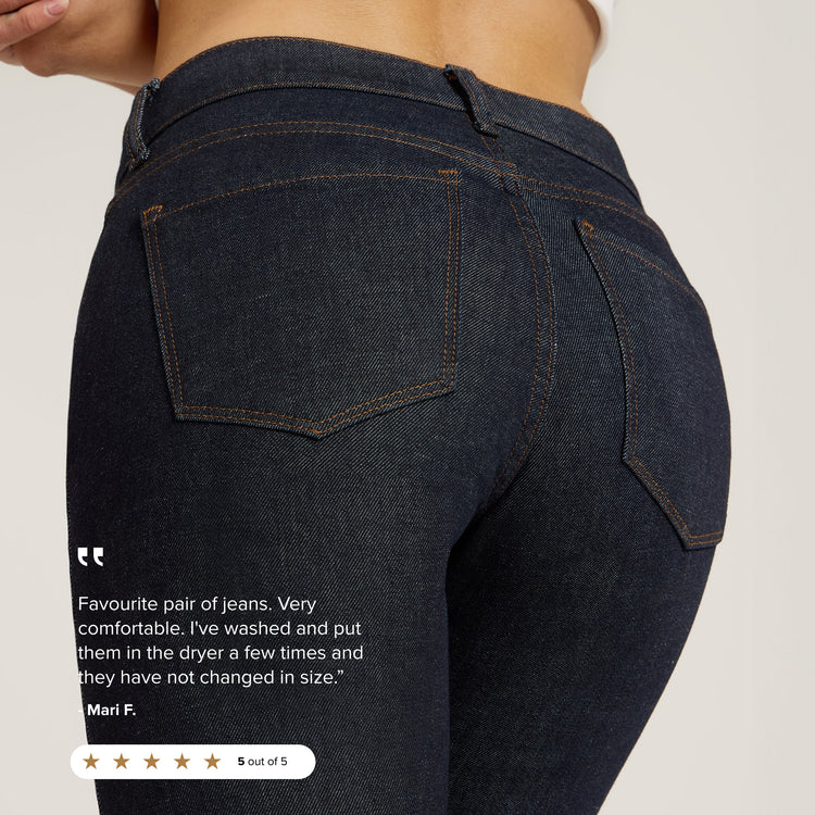 Women wearing Azul oscuro Slim Straight Ridge Jeans