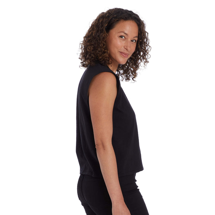 Women wearing Negro Relaxed Slub Tank