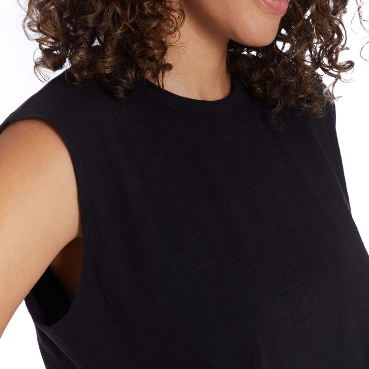 Women wearing Negro Relaxed Slub Tank