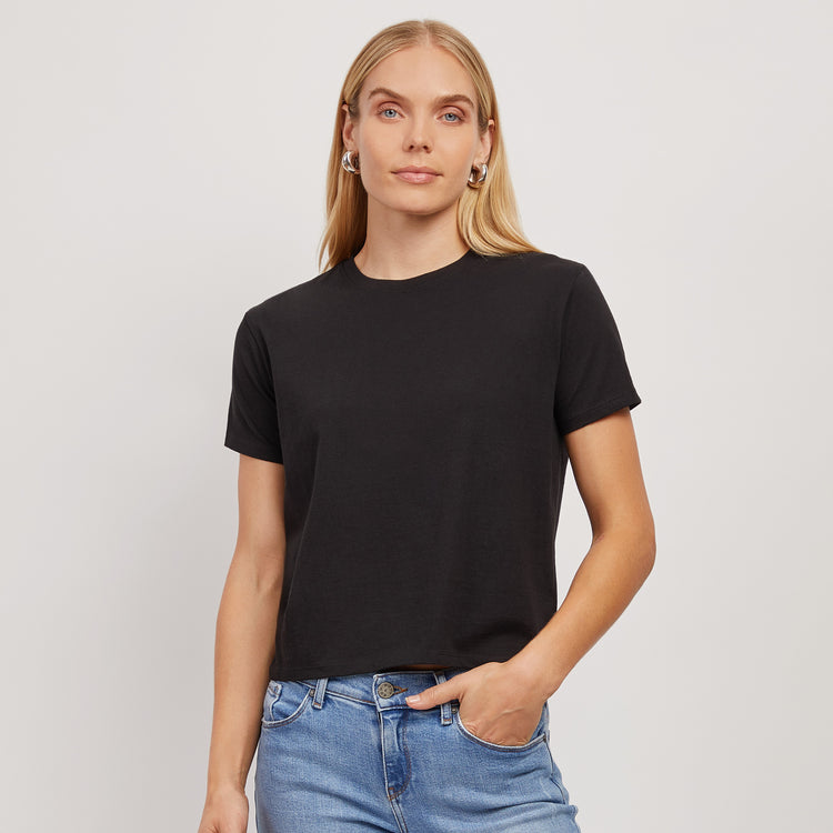 Women wearing Negro Cropped Fitted Crew Marcy Tee
