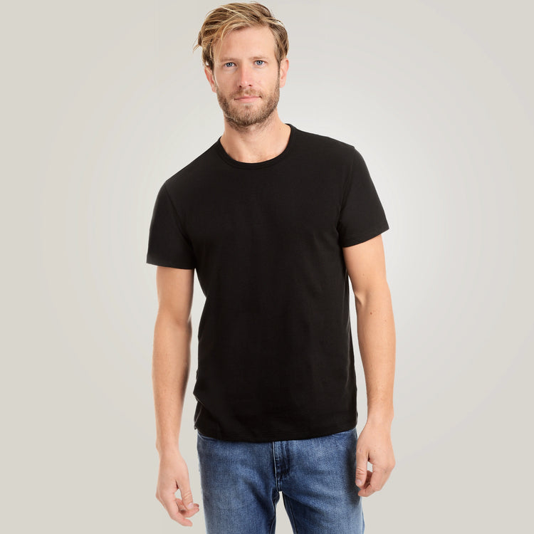 Men wearing Negro Classic Crew Driggs Tee