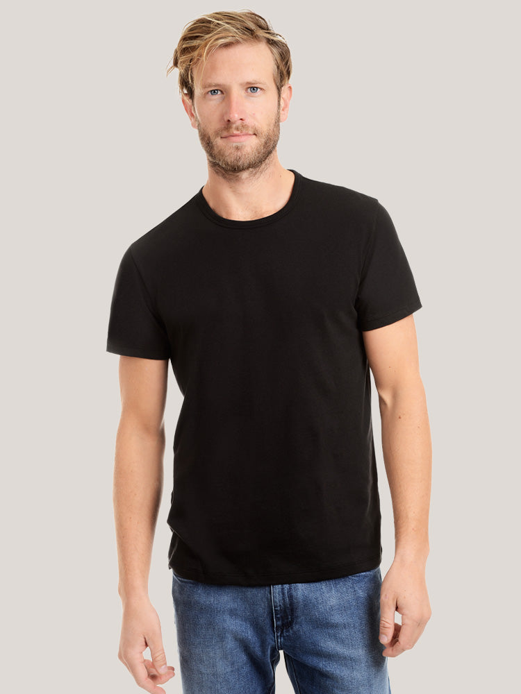 Men wearing Negro Classic Crew Driggs Tee