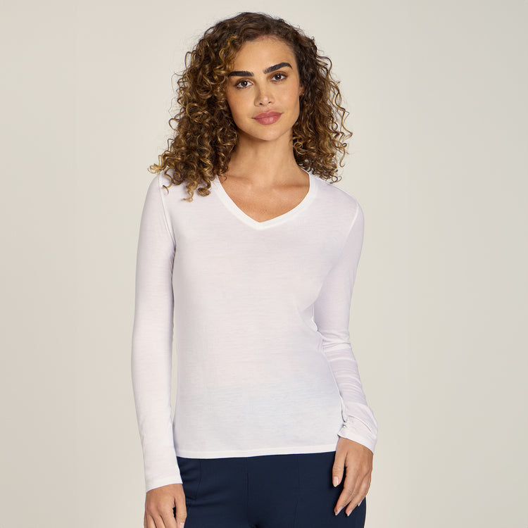 Women wearing Blanco Long Sleeve V-Neck Tee Marcy
