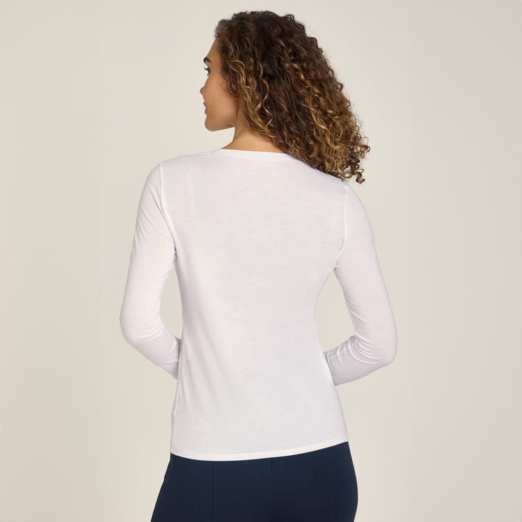 Women wearing Blanco Long Sleeve V-Neck Tee Marcy