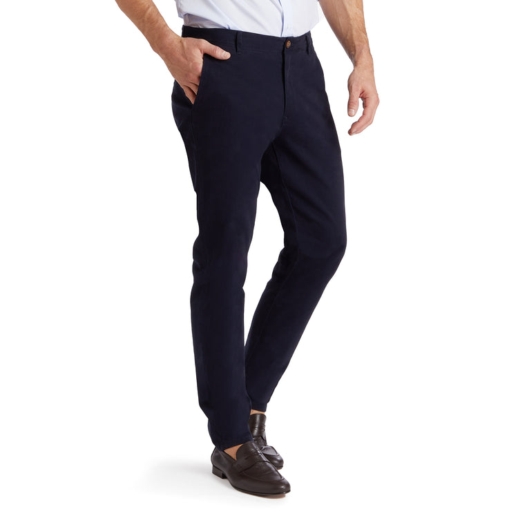 Men wearing Azul marino Everyday Comfort Slim Chino Pants