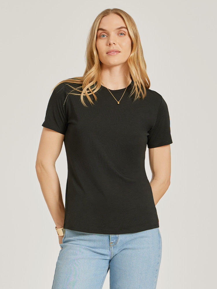 Women wearing Negro Relaxed Crew Marcy Tee