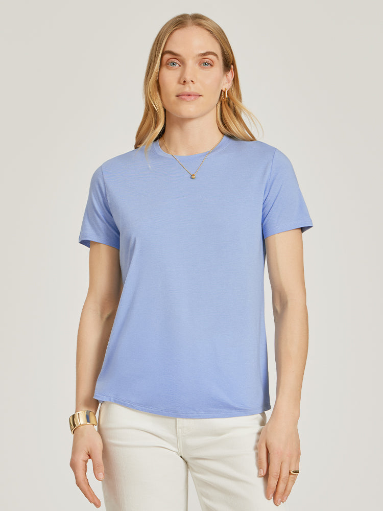 Women wearing Hortensia Relaxed Crew Marcy Tee