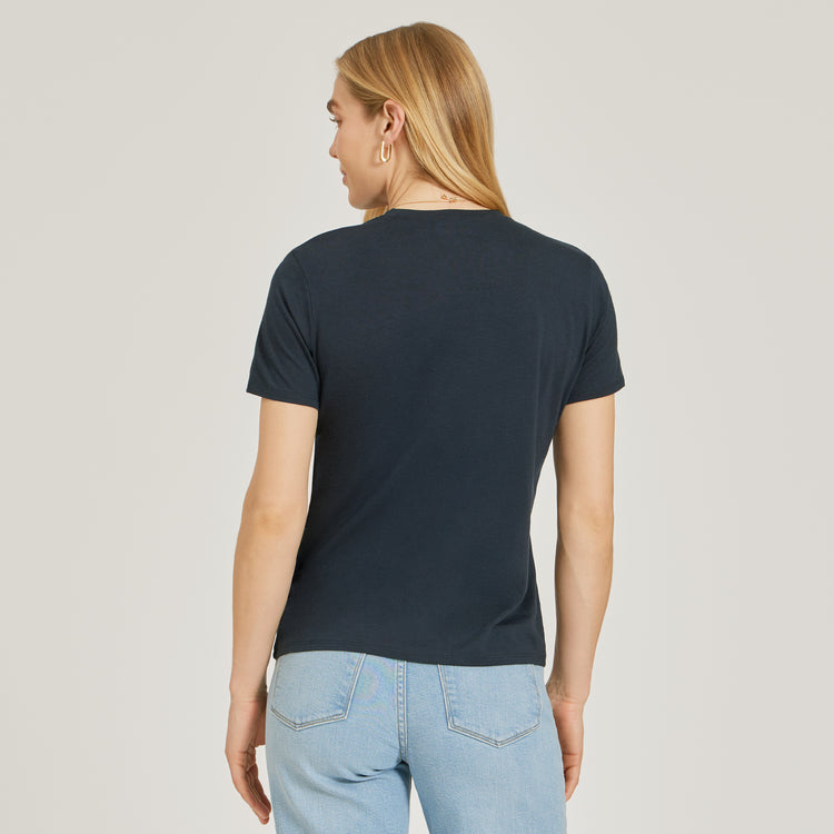 Women wearing Azul marino Relaxed Crew Marcy Tee