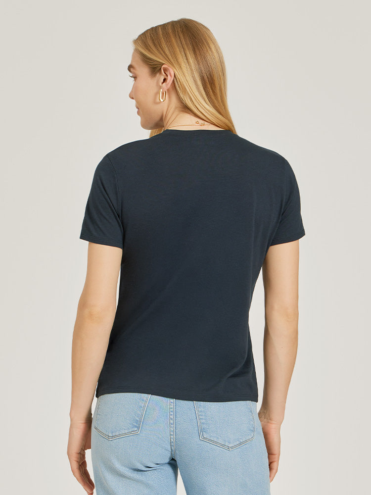 Women wearing Azul marino Relaxed Crew Marcy Tee