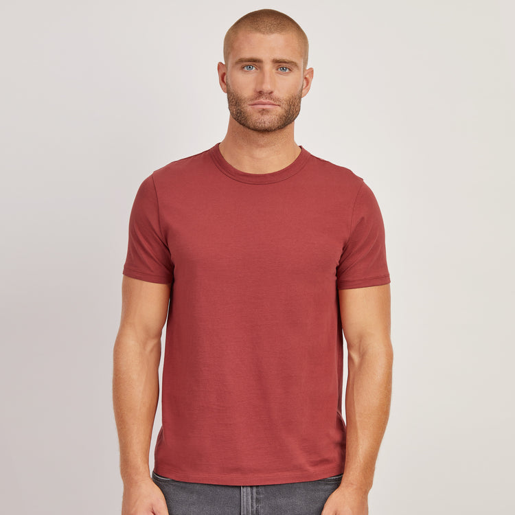 Men wearing Rojo ladrillo Classic Crew Driggs Tee