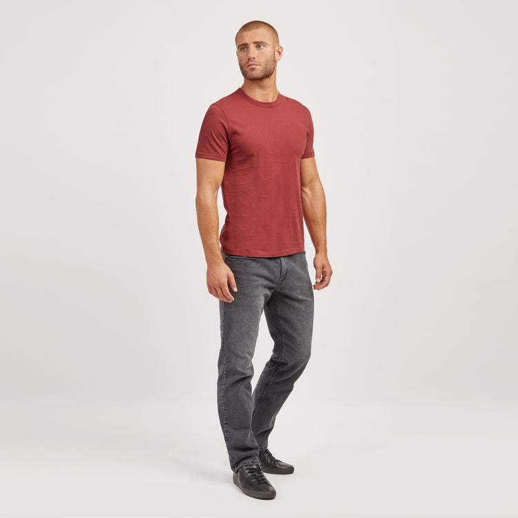 Men wearing Rojo ladrillo Classic Crew Driggs Tee