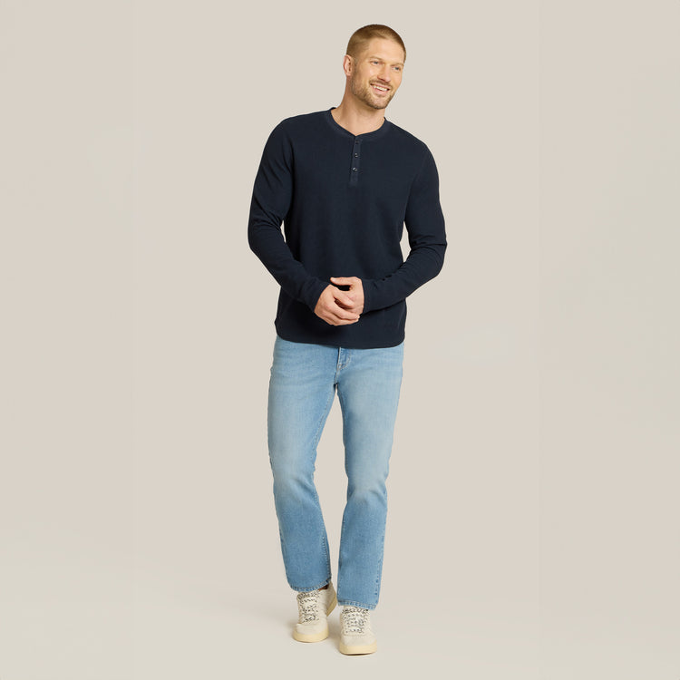 Men wearing Pale Indigo All Blue Jeans