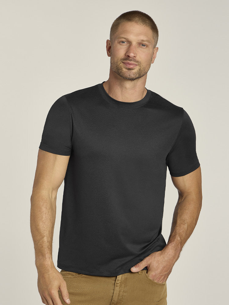 Men wearing Black Heather Tech Tee