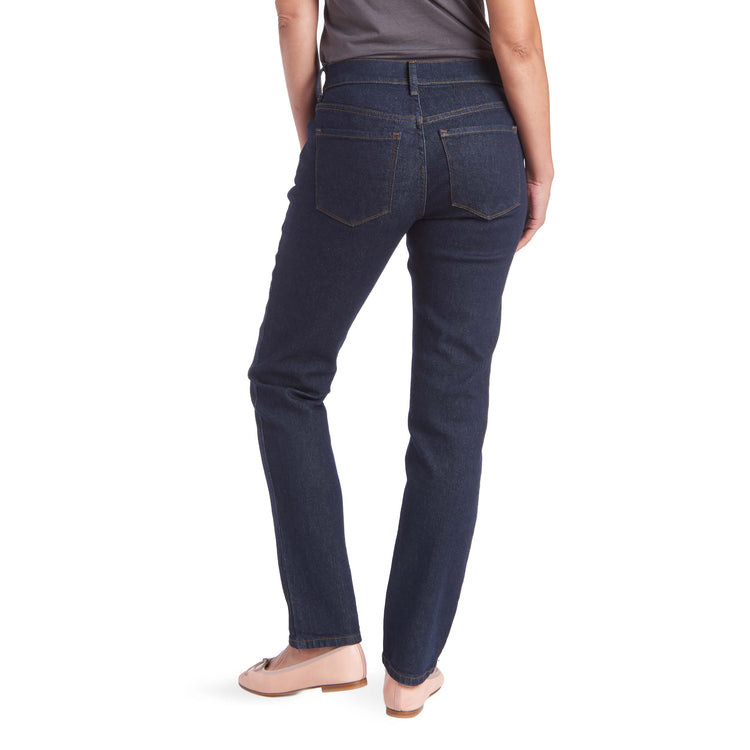 Women wearing Azul oscuro Mid Rise Slim Straight Grand Jeans