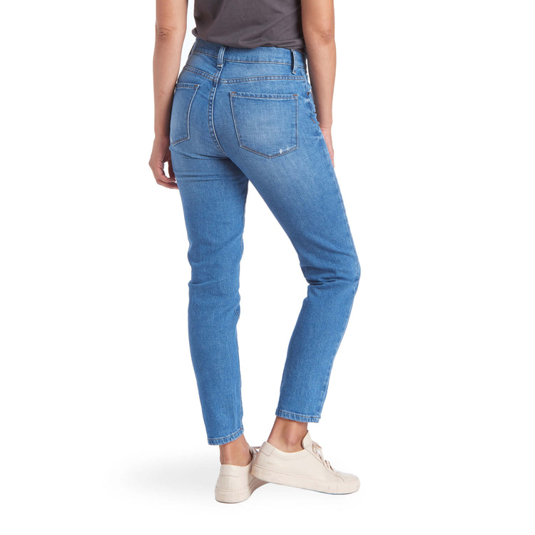 Women wearing Light Blue High Rise Mom Charlton Jeans