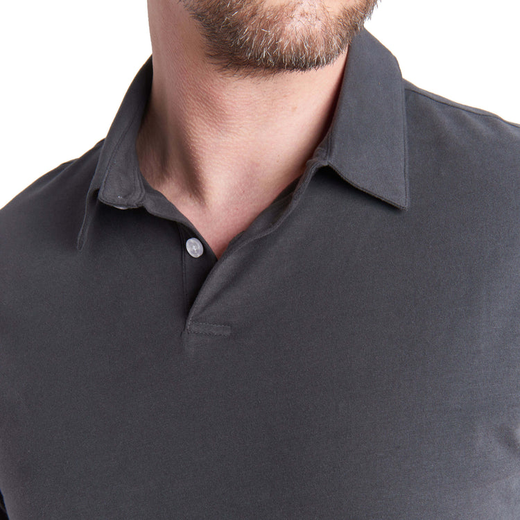 Men wearing Gris oscuro Jersey Sueded Polo