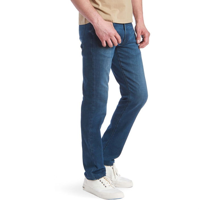 Men wearing Azul oscuro/medio Slim Fulton Jeans