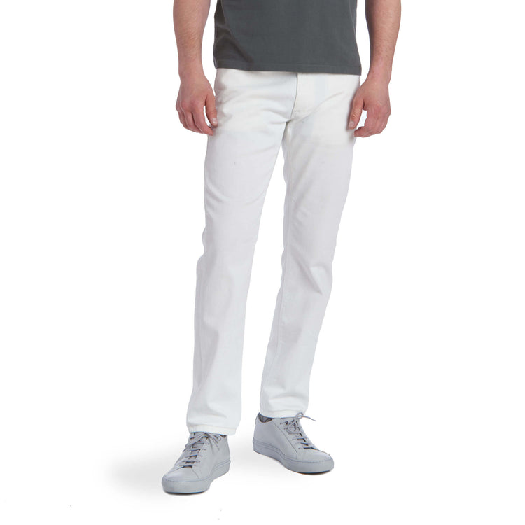 Men wearing Hueso Slim Mercer Jeans