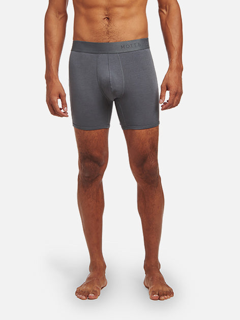Men wearing Gris Second Skin Boxer Brief