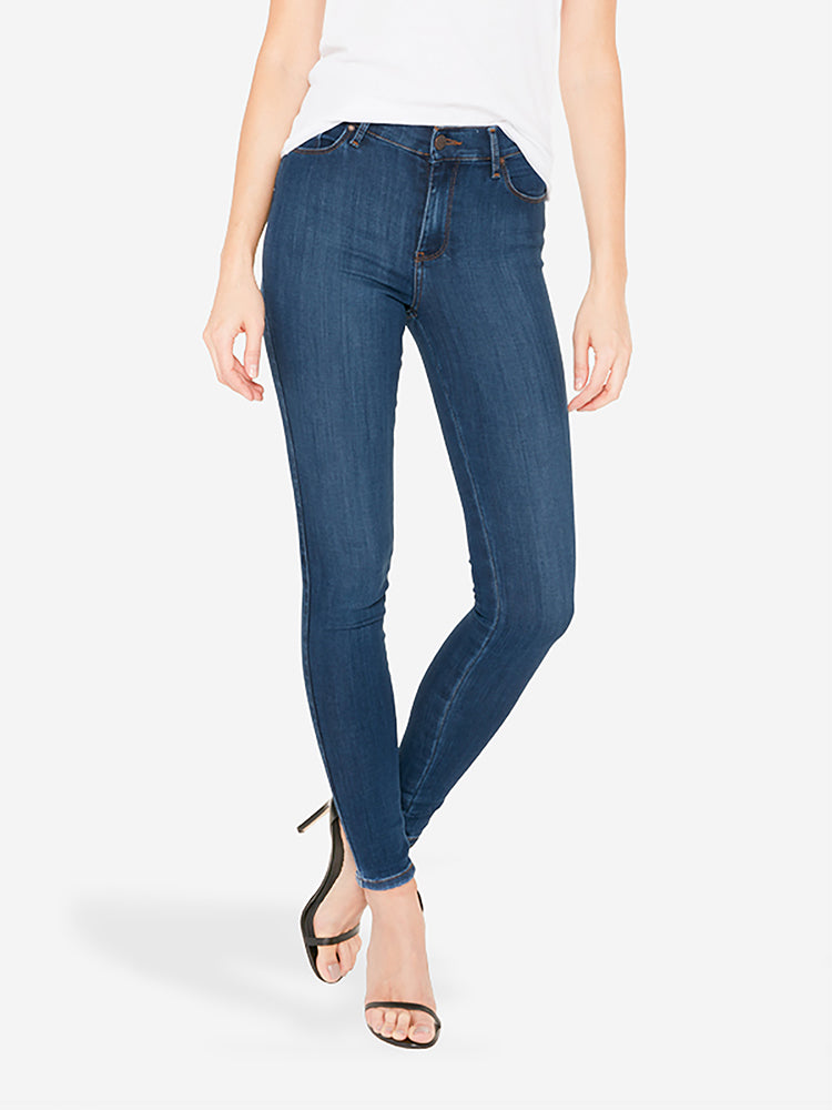 Women wearing Bleu Médium High Rise Skinny Jane Jeans