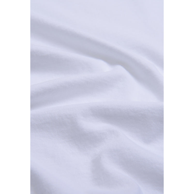 Men wearing Blanco Classic V-Neck Driggs Tee
