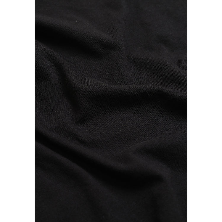 Men wearing Negro Classic V-Neck Driggs Tee
