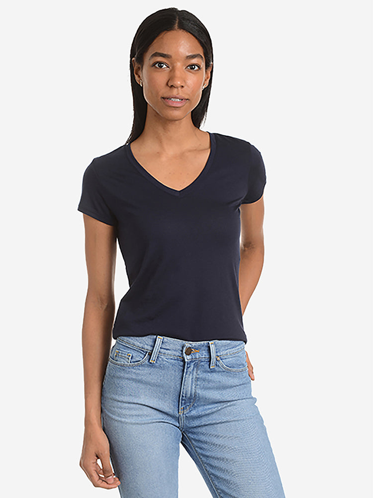 Women wearing Azul marino Fitted V-Neck Marcy Tee