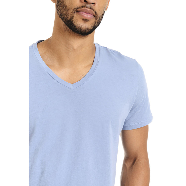 Men wearing Azul California Classic V-Neck Driggs Tee