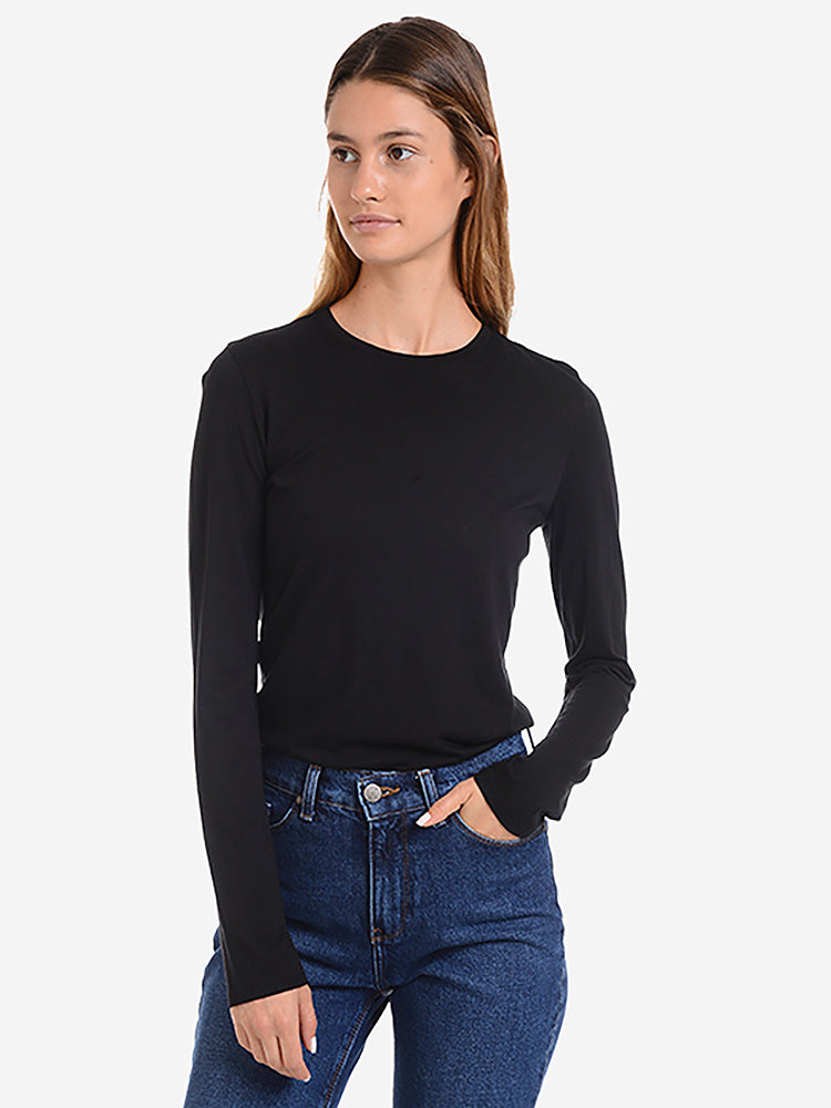 Women wearing Black Long Sleeve Crew Tee Marcy