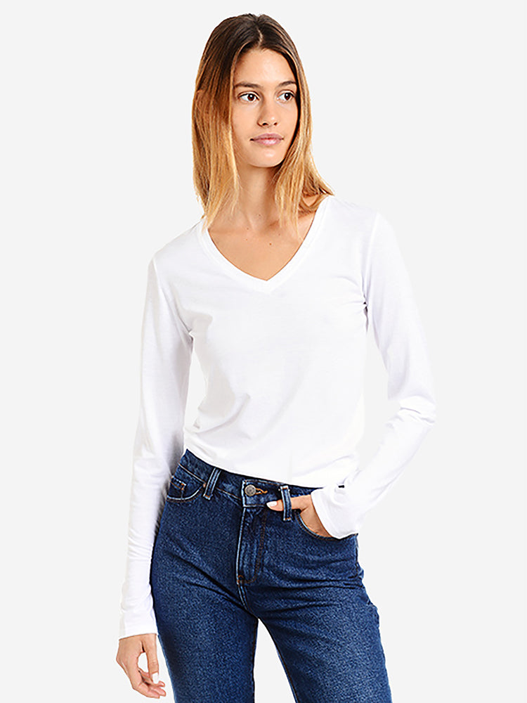Women wearing Blanco Long Sleeve V-Neck Tee Marcy