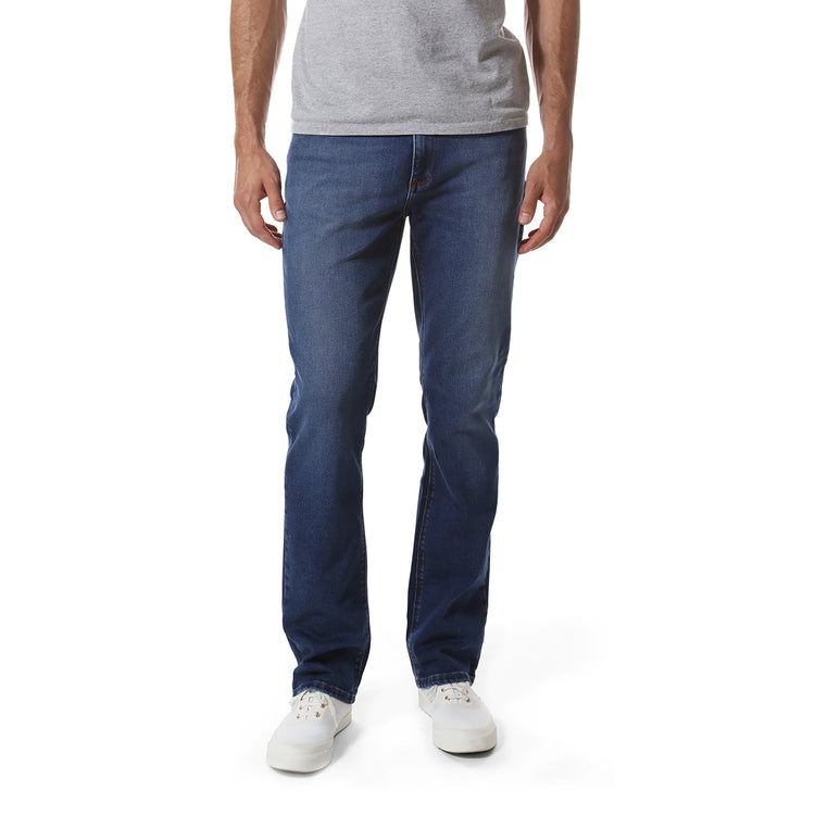 Men wearing Light/Medium Blue Straight Oliver Jeans
