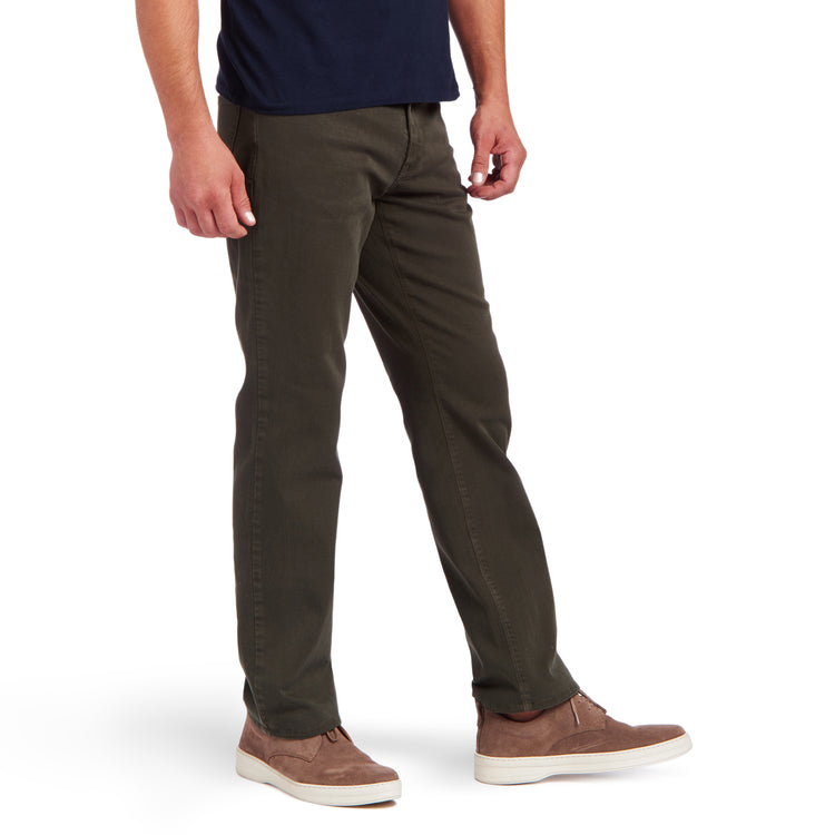 Men wearing Verde militar Straight Mercer Jeans