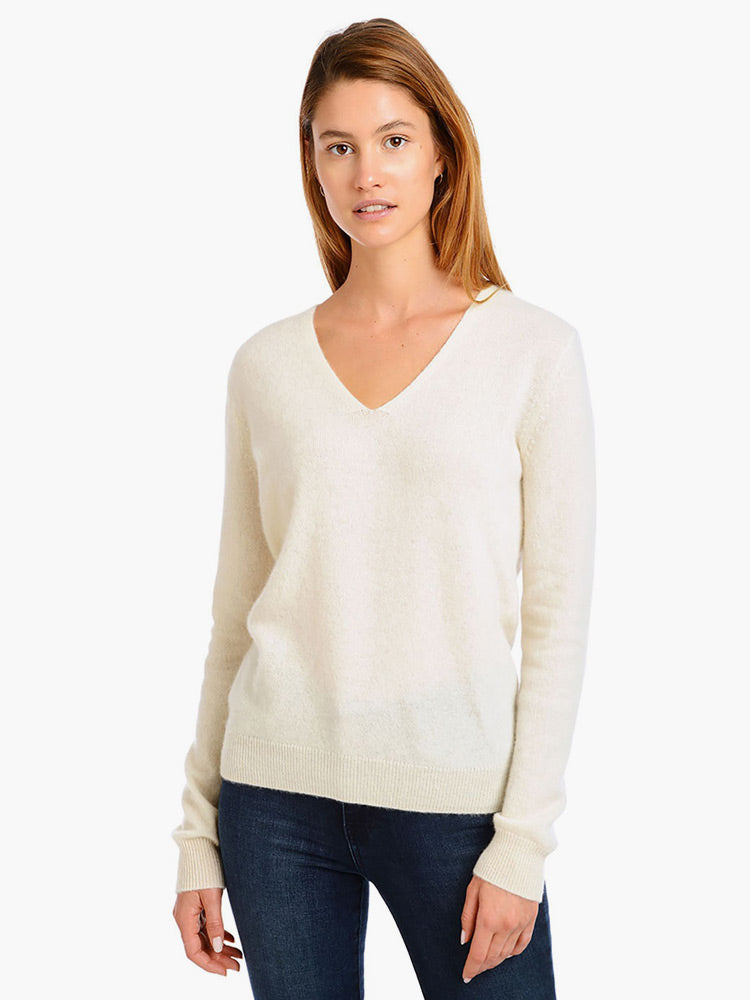 Women wearing Cream Cashmere V-Neck Willow Sweater