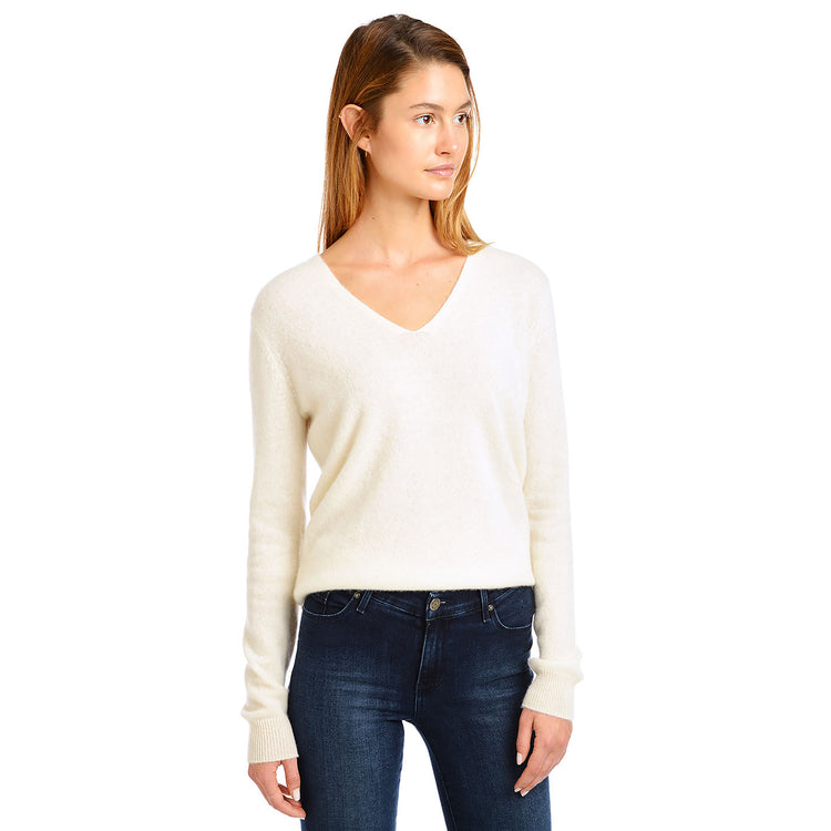 Women wearing Cream Cashmere V-Neck Willow Sweater