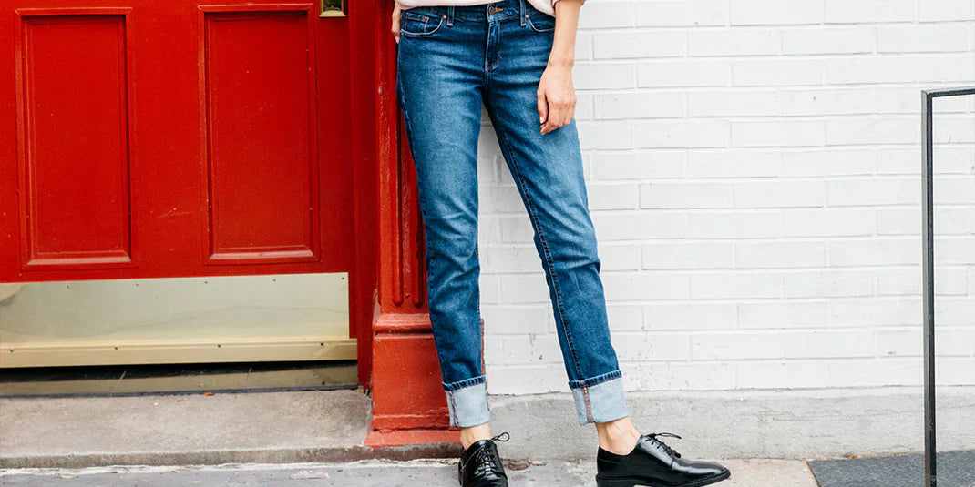 Women's Slim Straight Jeans