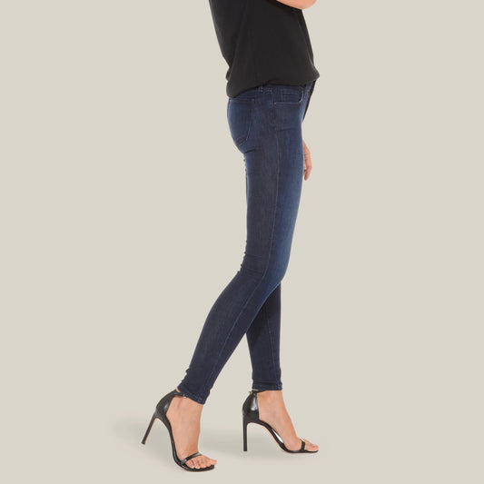 Grove Mid Rise Skinny Jeans Medium/Dark Blue Mid Rise Skinny jeans
