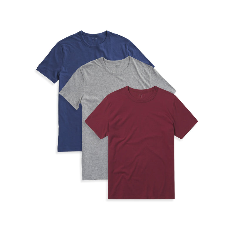  wearing Brick Red/Heather Gray/Baltic Blue Classic Crew Driggs 3-Pack tees