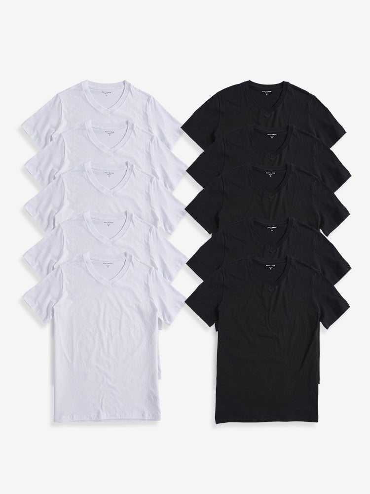  wearing Black Classic V-Neck Driggs 10-Pack Pre Order