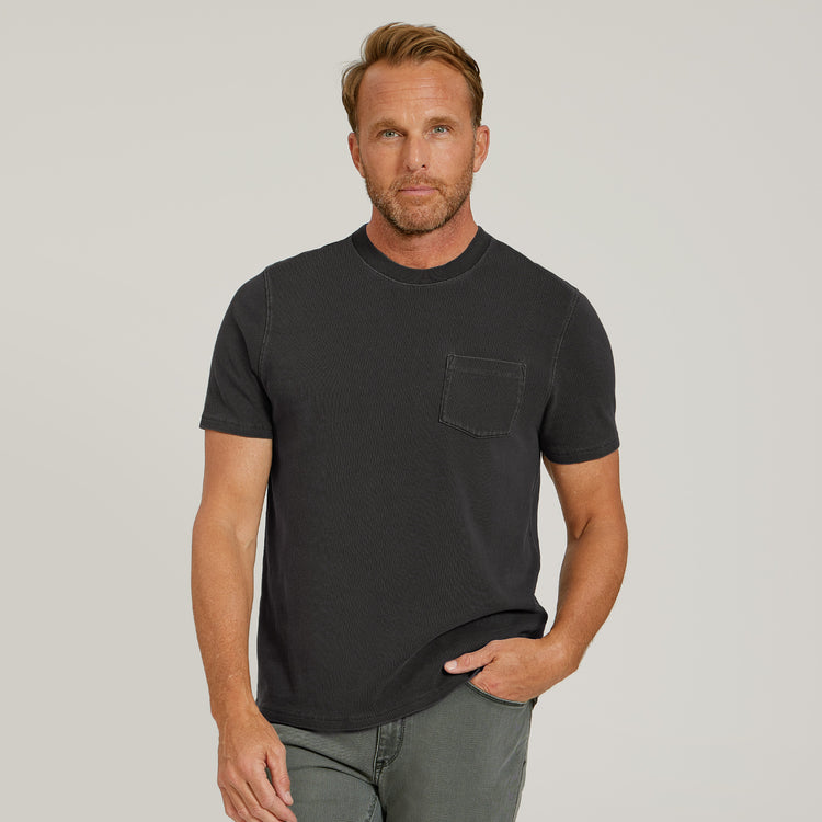 Men wearing Gris oscuro vintage Cotton Jersey One Pocket Tee