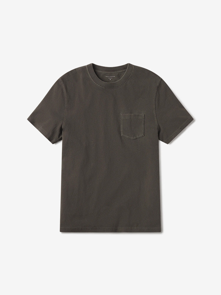Men wearing Musgo oscuro vintage Cotton Jersey One Pocket Tee