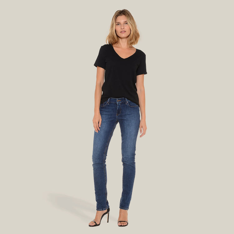 Women wearing Azul oscuro/medio Slim Straight Ridge Jeans