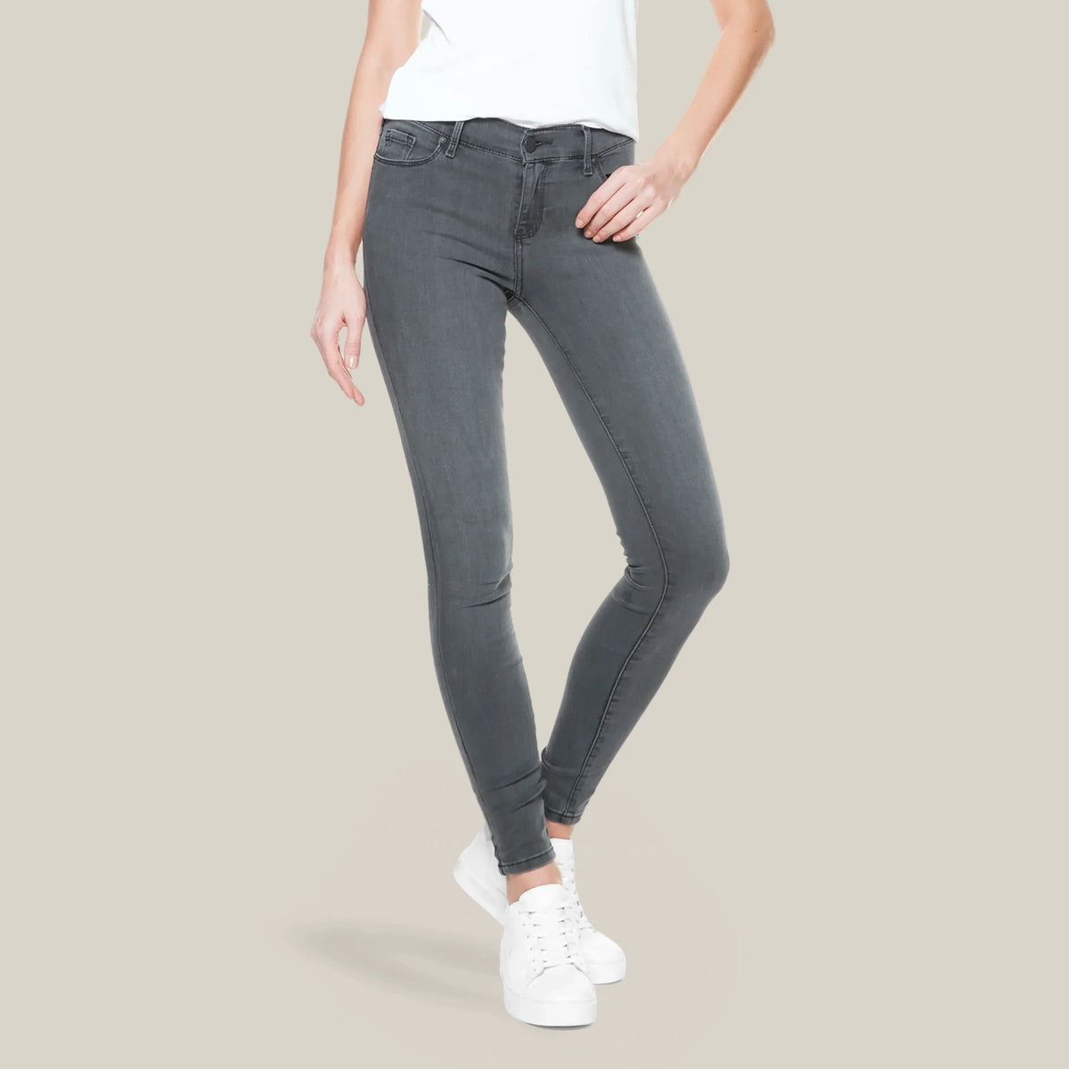 Women wearing Medium Gray Orchard Mid Rise Skinny Jeans
