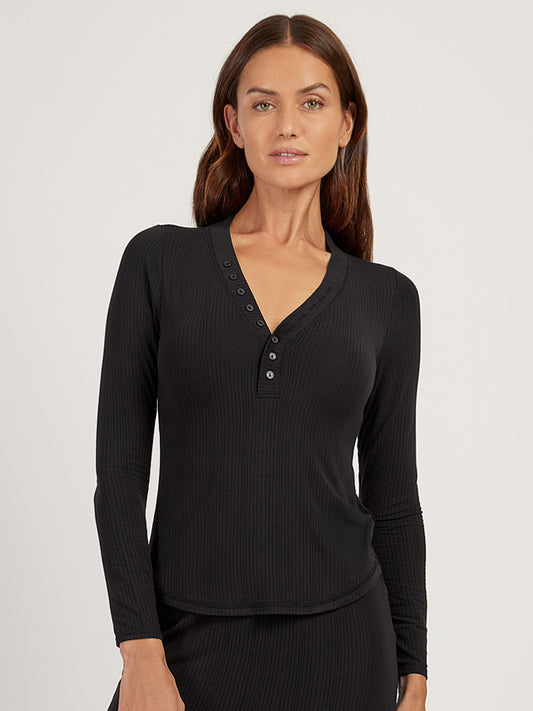 Lounge Long Sleeve Henley Black Henley lounge